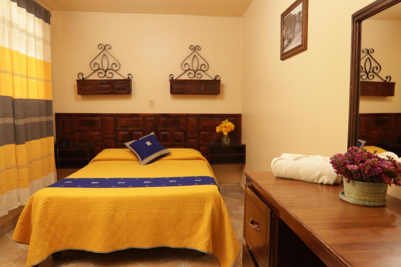 Hotel Palacio De Moctezuma San Cristóbal de Las Casas Dış mekan fotoğraf