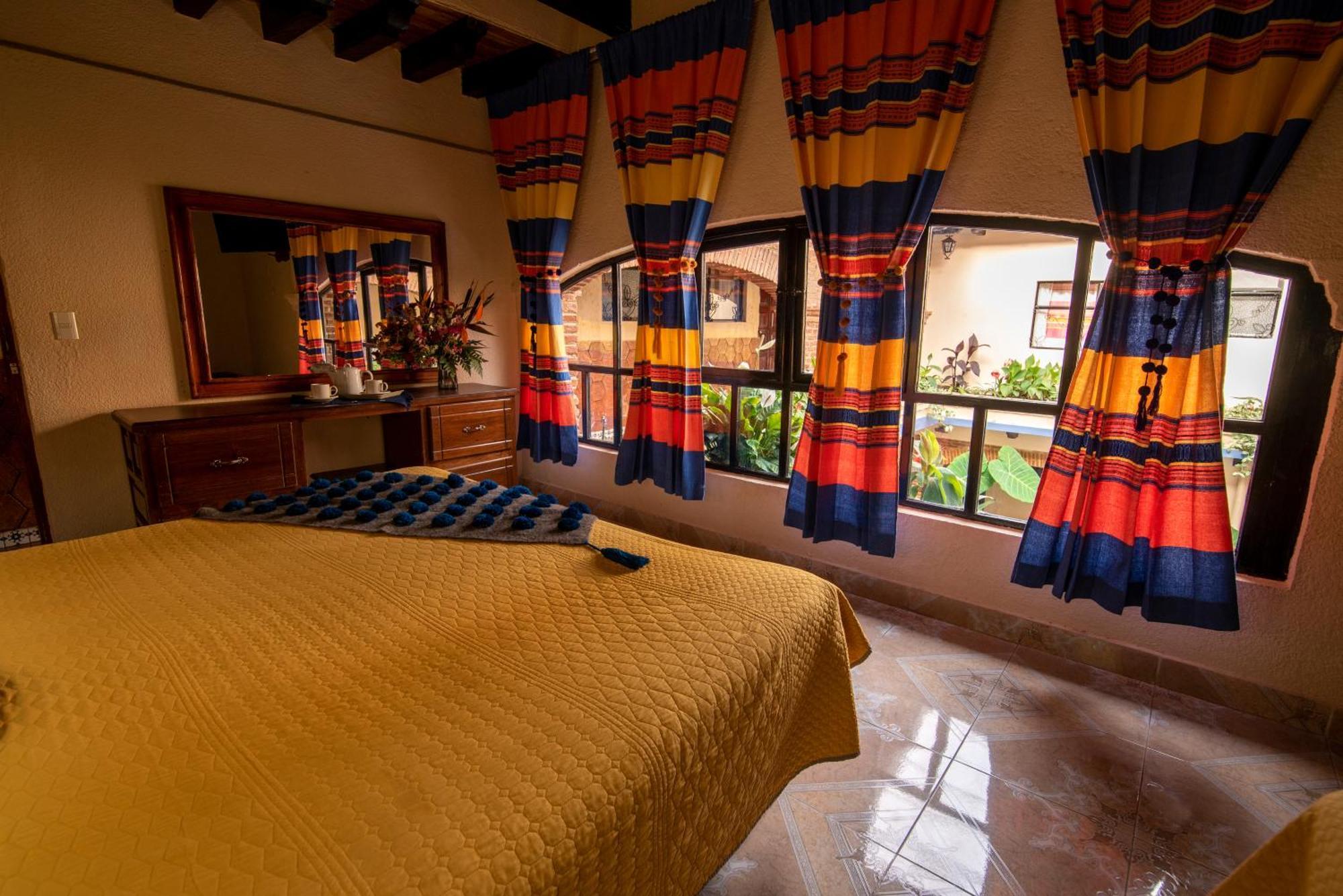 Hotel Palacio De Moctezuma San Cristóbal de Las Casas Dış mekan fotoğraf