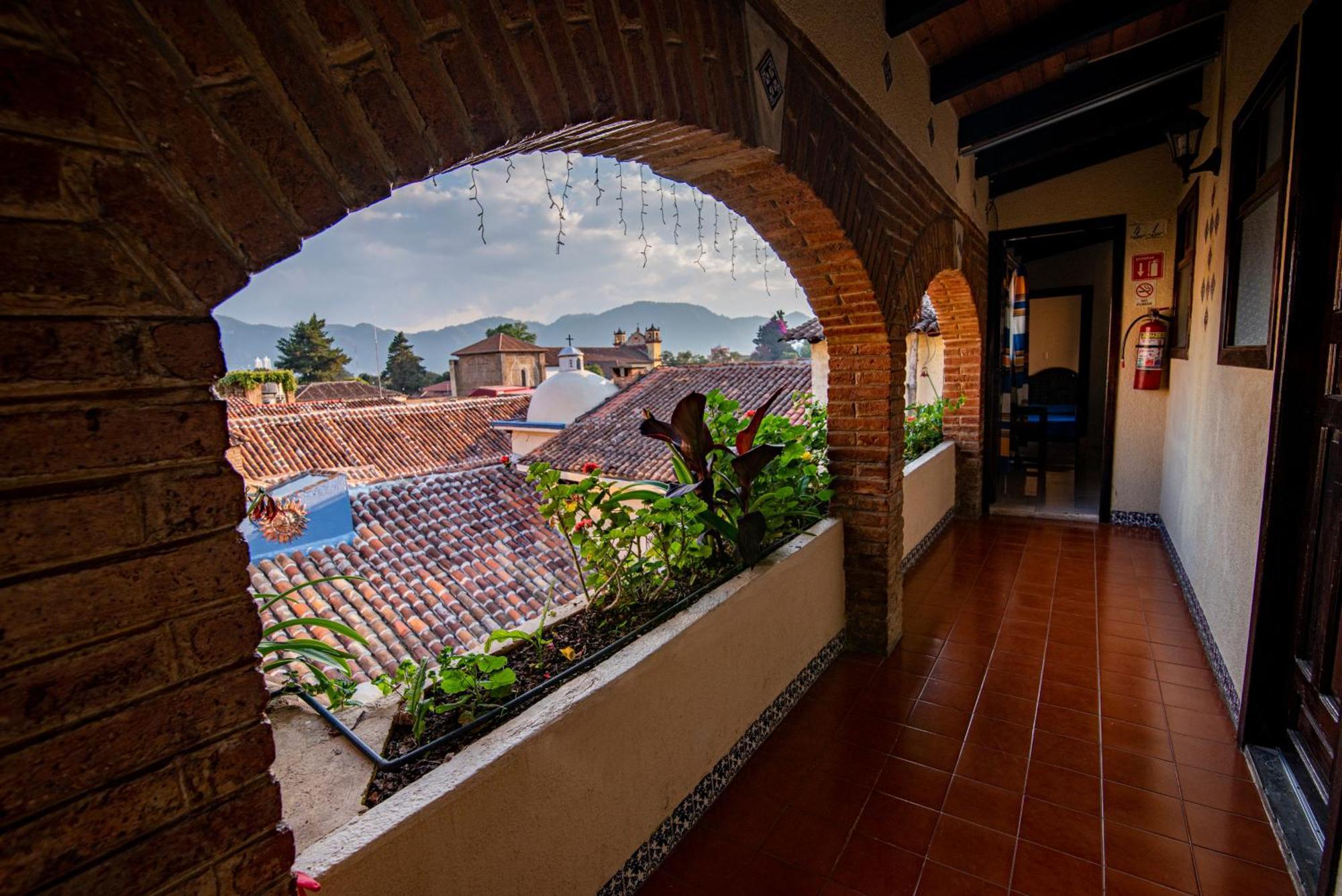 Hotel Palacio De Moctezuma San Cristóbal de Las Casas Dış mekan fotoğraf
