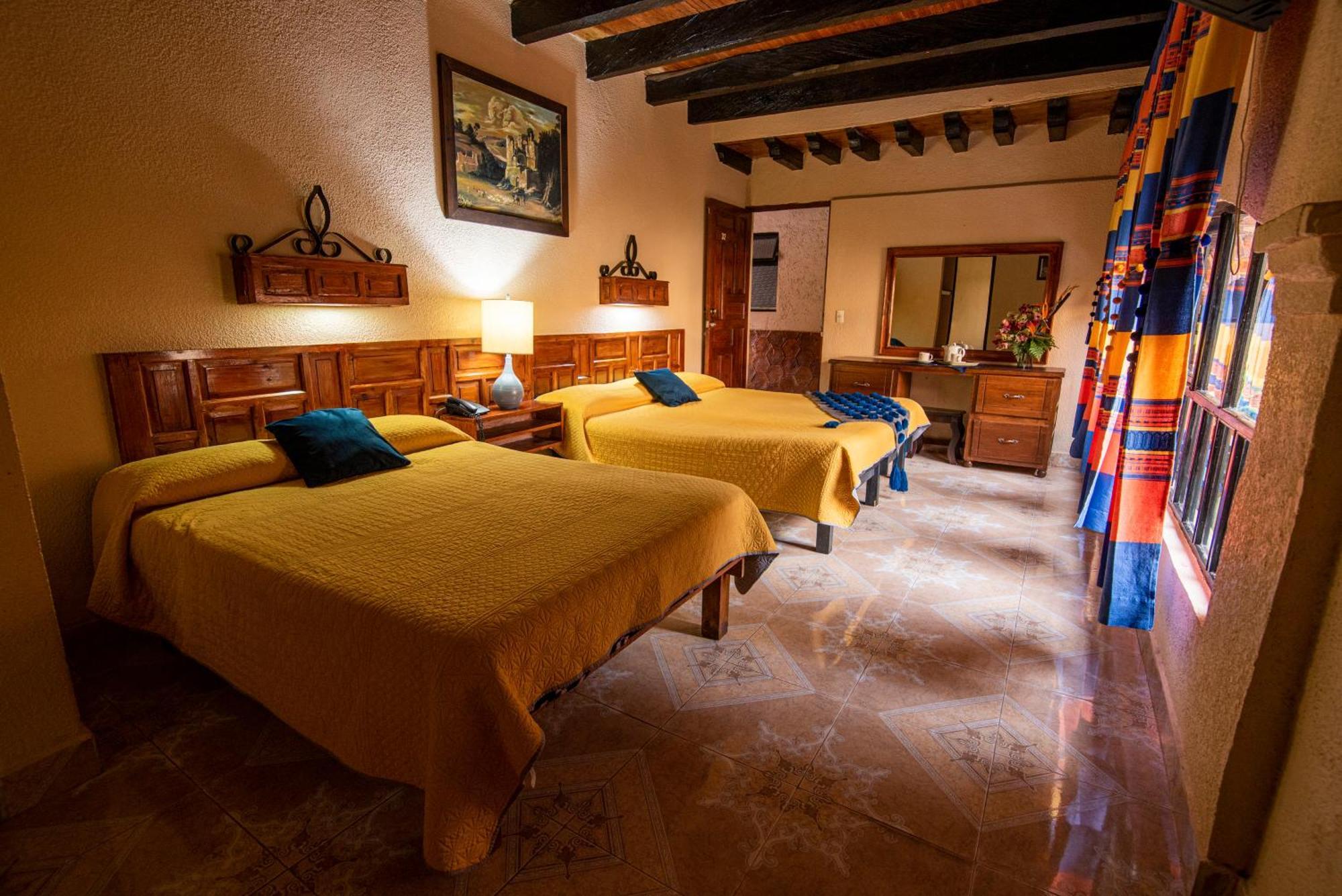 Hotel Palacio De Moctezuma San Cristóbal de Las Casas Dış mekan fotoğraf