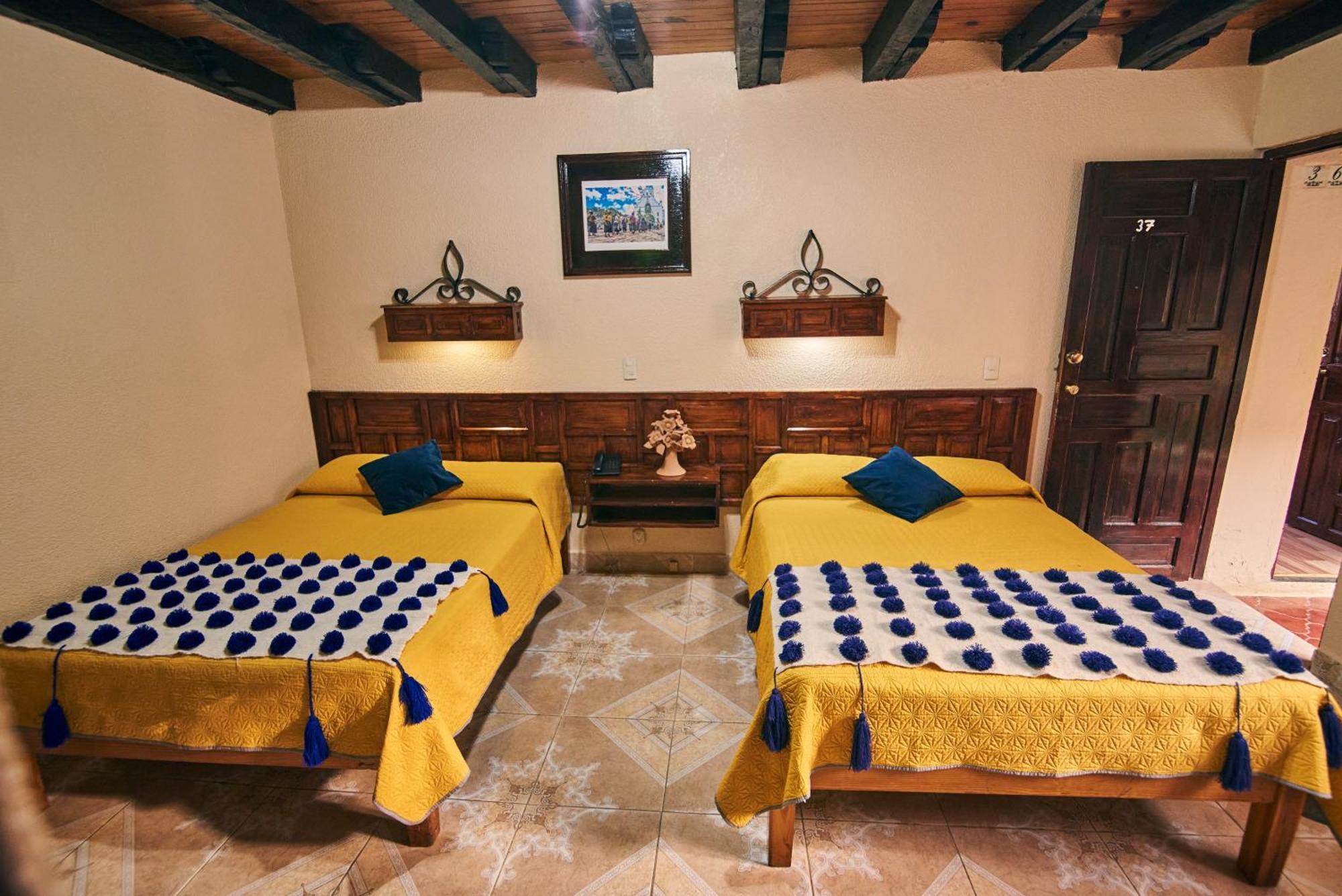 Hotel Palacio De Moctezuma San Cristóbal de Las Casas Dış mekan fotoğraf